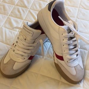 Sketchers Shoes